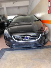 Black Volvo V40 2016 - Elegant and Powerful Sedan for sale