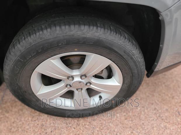 Drive the 2016 Jeep Compass Gray - Perfect Blend of Style and Power