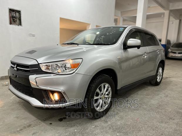 2017 Mitsubishi RVR Silver: A Modern and Reliable Choice