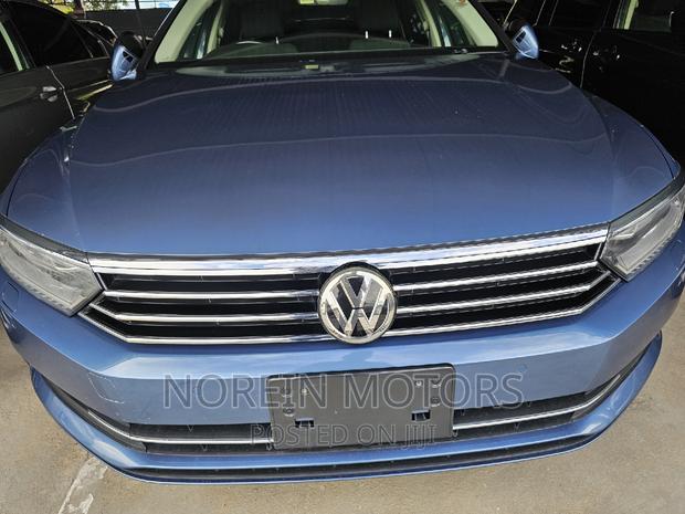2016 Volkswagen Passat BlueMotion Turbo - Performance & Economy