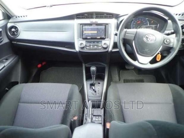 2018 Toyota Corolla Fielder Silver - Stylish and Reliable