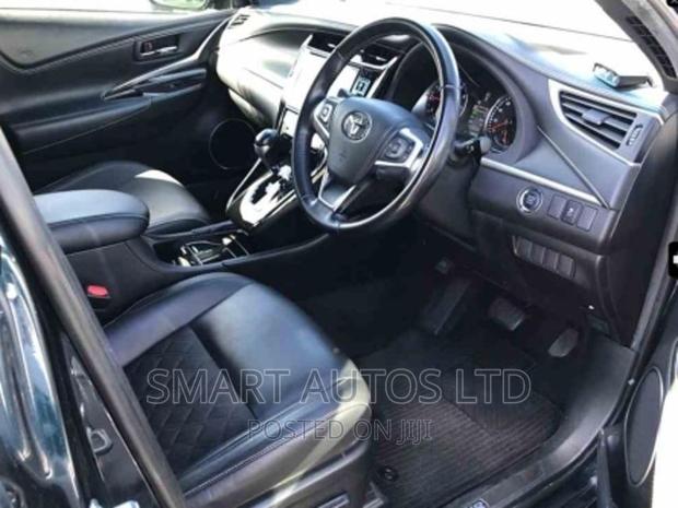 Used 2016 Toyota Harrier Black: Affordable Luxury SUV