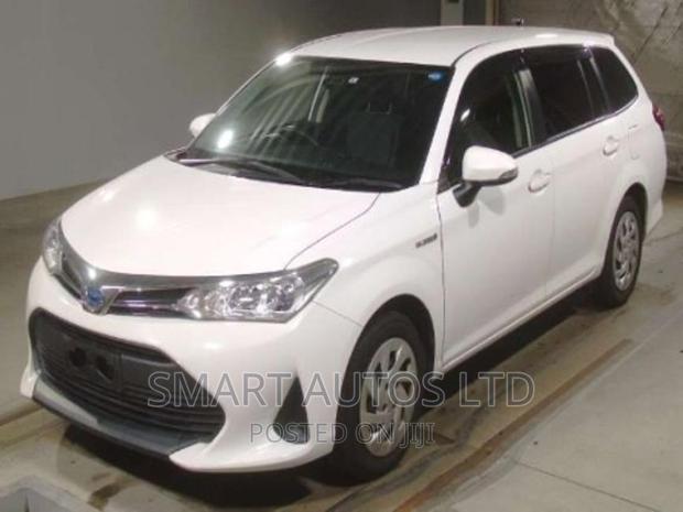 2018 Toyota Corolla Fielder White Hatchback