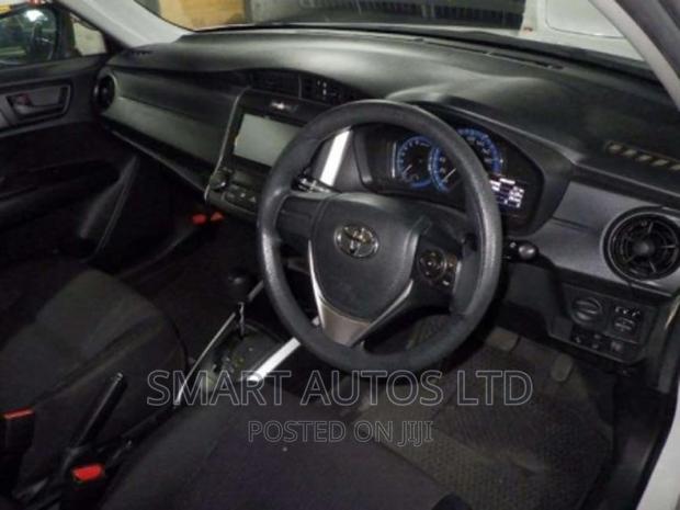 2018 Toyota Corolla Fielder White Hatchback