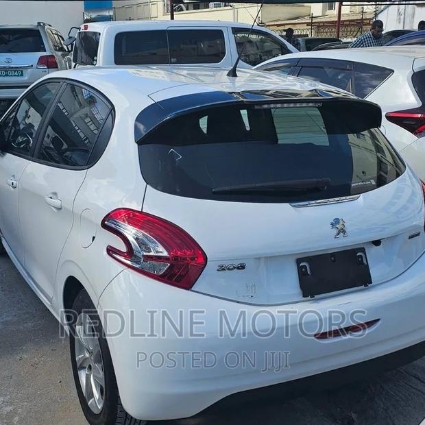 2016 Peugeot 208: Impressive White Hatchback for Sale