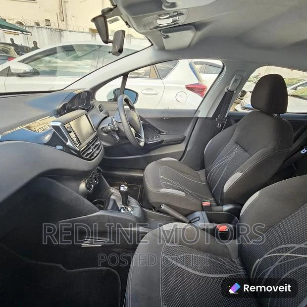 2016 Peugeot 208: Impressive White Hatchback for Sale