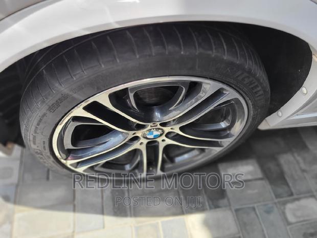 New BMW X4 2016 - Pearl Colored, Luxury SUV