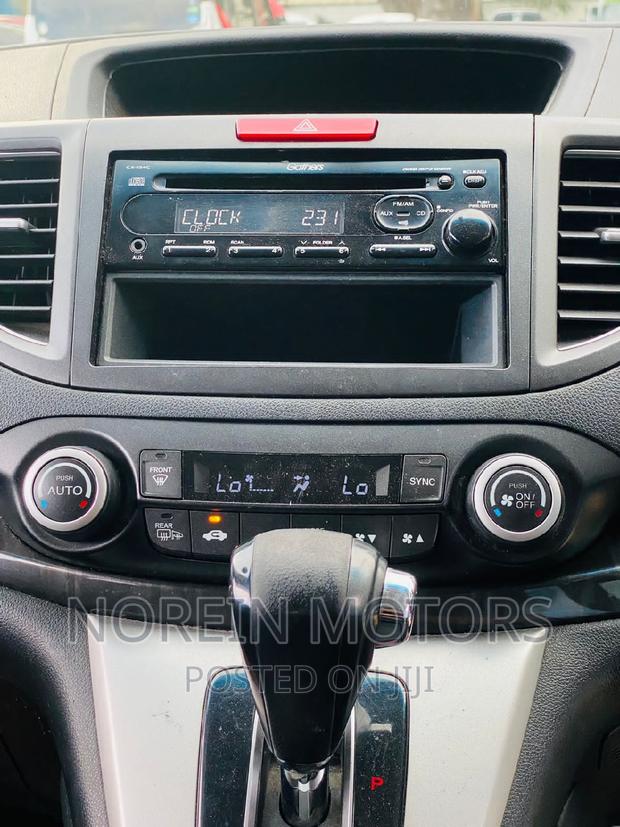 Gray 2016 Honda CR-V SUV: Pre-owned Car Listing