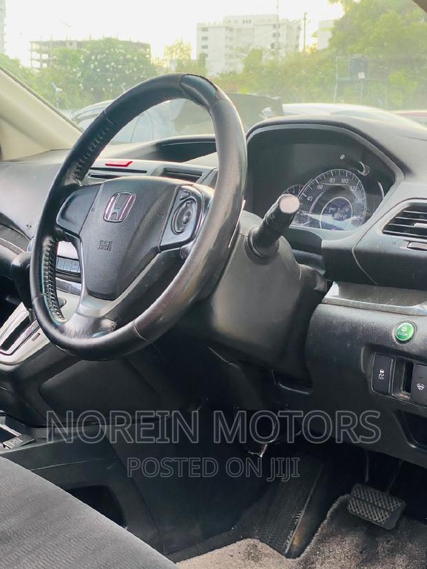 Gray 2016 Honda CR-V SUV: Pre-owned Car Listing