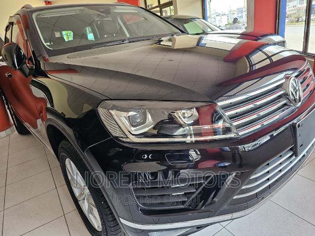 2017 Volkswagen Touareg Black Edition: Elegance on Wheels