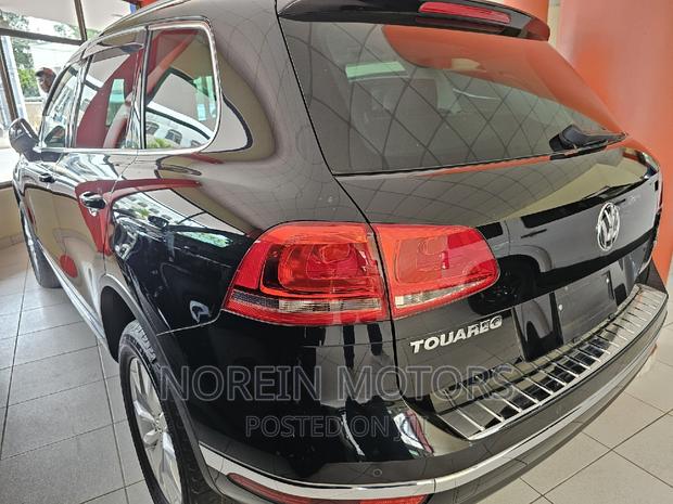 2017 Volkswagen Touareg Black Edition: Elegance on Wheels