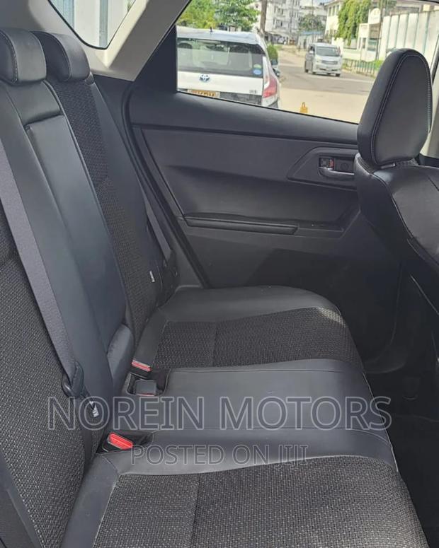 White 2016 Toyota Auris - Affordable Compact Hatchback