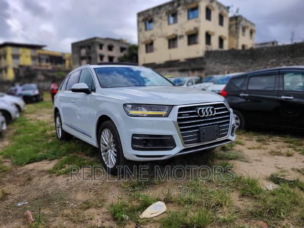 White Audi Q7 2017 - Premium SUV Available