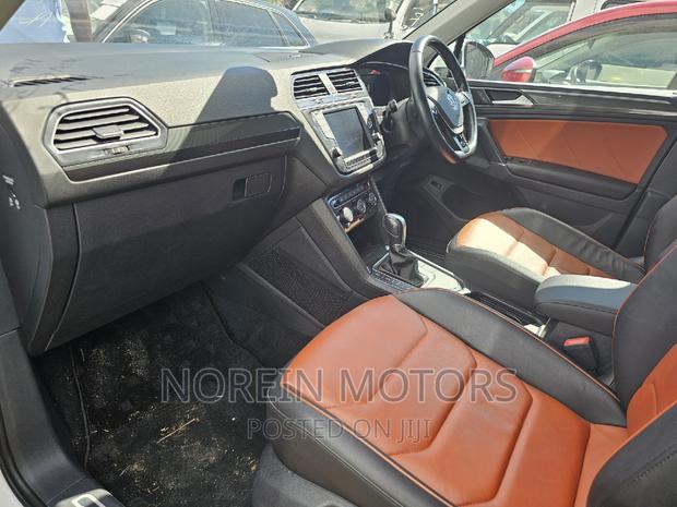 2017 Tiguan Pearl by Volkswagen: Modern and Spacious SUV