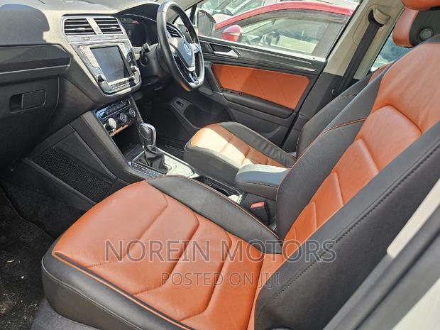 2017 Tiguan Pearl by Volkswagen: Modern and Spacious SUV