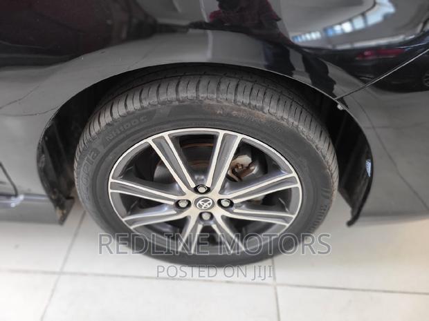 Sleek 2016 Toyota Axio Black: Perfect for Your Daily Drive
