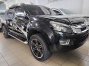 Isuzu D-MAX Black 2016: Versatile Pickup Truck for sale