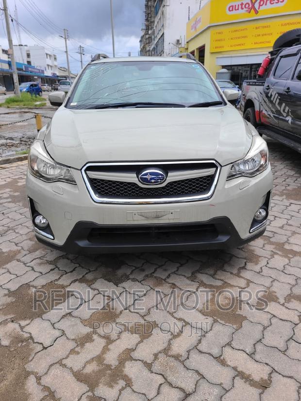 2016 Subaru XV Off-White: Two Standout Versions to Choose From