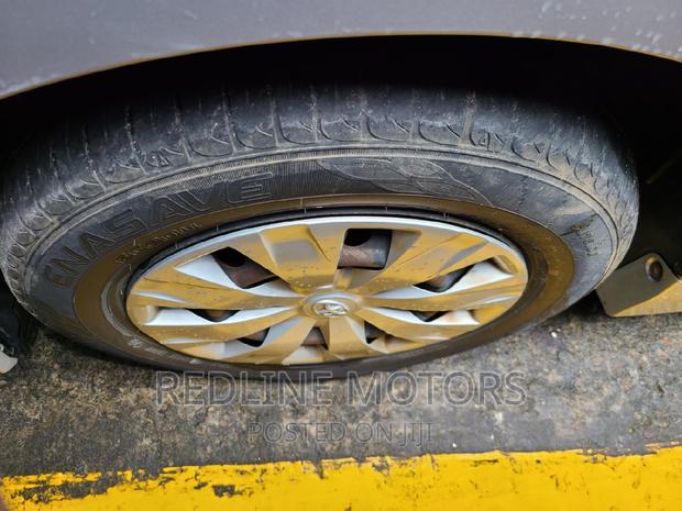 2017 Toyota Noah Silver - Functional & Spacious Minivan