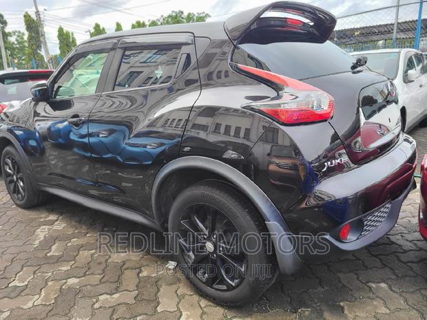 Purple Nissan Juke 2016: Compact SUV with Modern Aesthetics