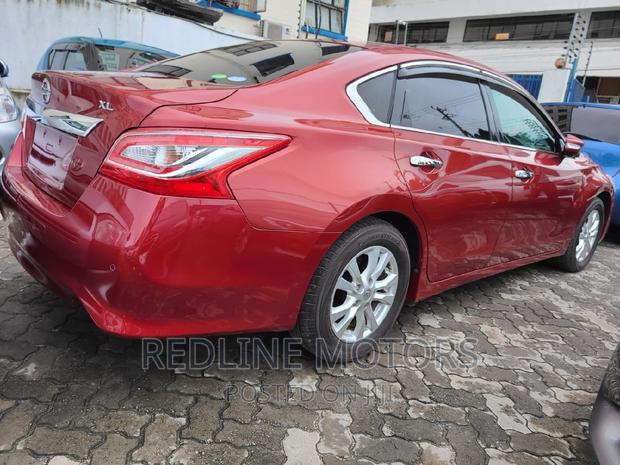 2017 Nissan Teana Sedan in Red: Exquisite & Powerful