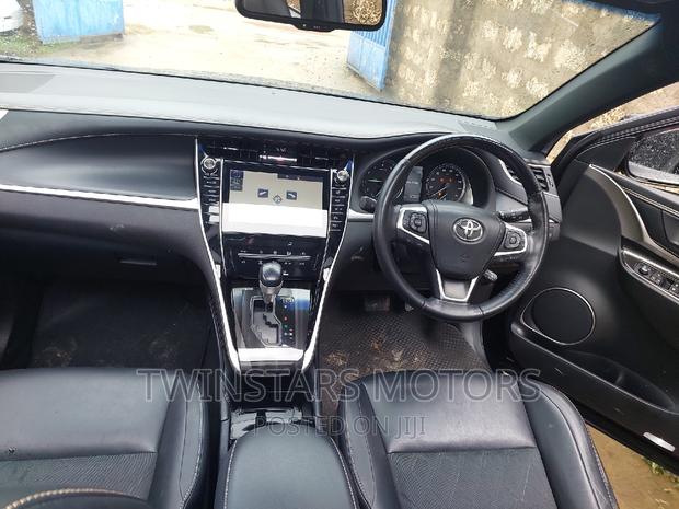 Matt Black 2017 Toyota Harrier 2.0 - Premium SUV for Comfort and Style