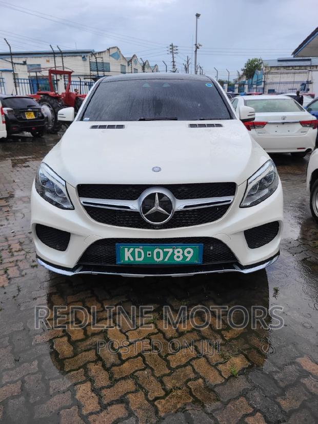Used Luxury 2016 Mercedes-Benz GLE-Class - Pearl Color