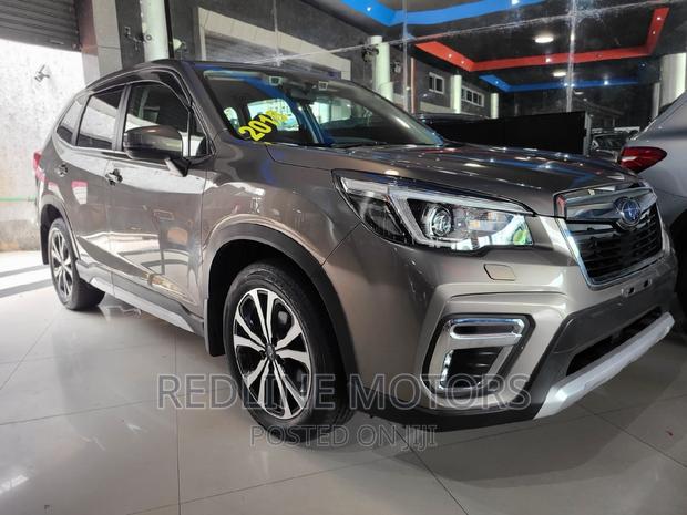 2018 Gold Subaru Forester: Spacious and Sophisticated