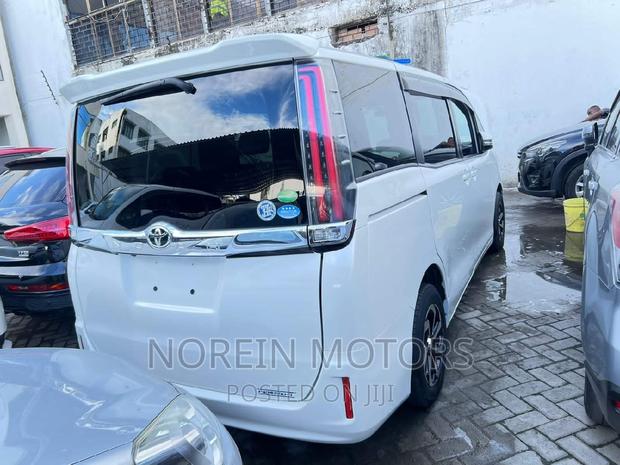 White 2016 Toyota Noah: Spacious and Luxurious Minivan