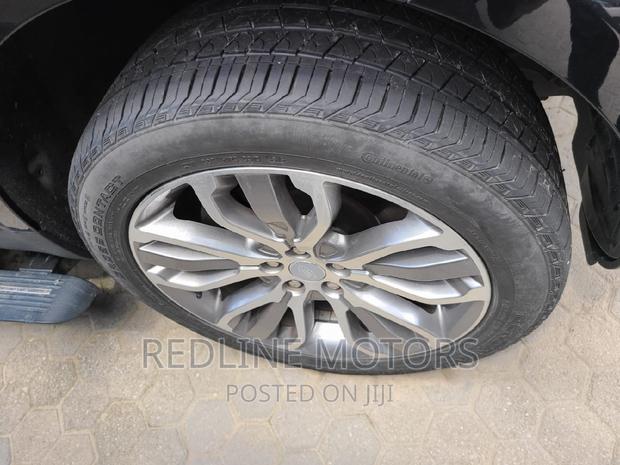 Land Rover Discovery Sport Black 2016 - Pre-Owned Vehicle