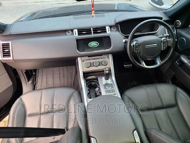 Land Rover Discovery Sport Black 2016 - Pre-Owned Vehicle