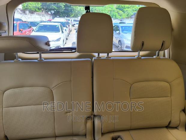 2016 Toyota Land Cruiser Pearl - Top-quality SUV for Adventure