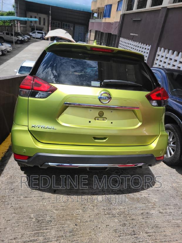 Nissan X-Trail 2017: Fuel-Efficient SUV for Adventure Seekers