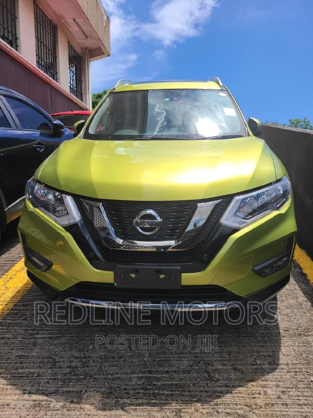 Nissan X-Trail 2017: Fuel-Efficient SUV for Adventure Seekers