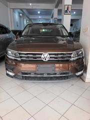 2017 Volkswagen Tiguan Gold: A Compact Luxury SUV for Every for sale