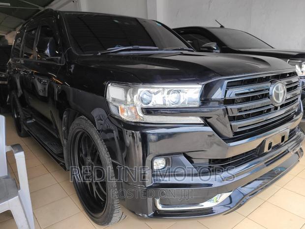 2017 Black Toyota Land Cruiser: Ultimate Edition