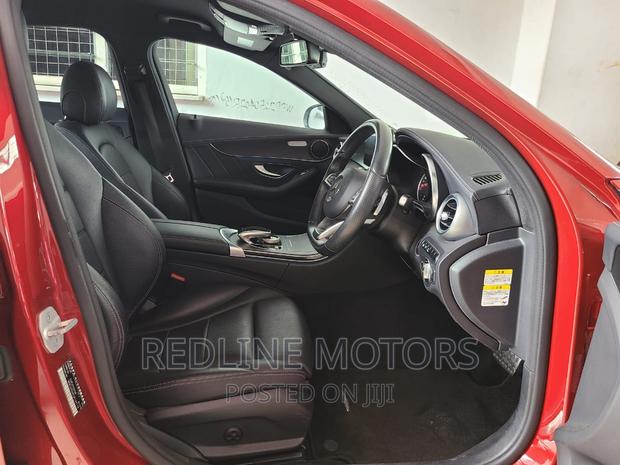 2016 Mercedes-Benz C180 Red: Ready to Drive