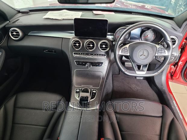 2016 Mercedes-Benz C180 Red: Ready to Drive