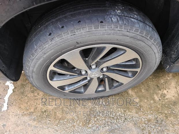 Mitsubishi RVR 2017 Black: Stylish and Efficient SUV for Sale