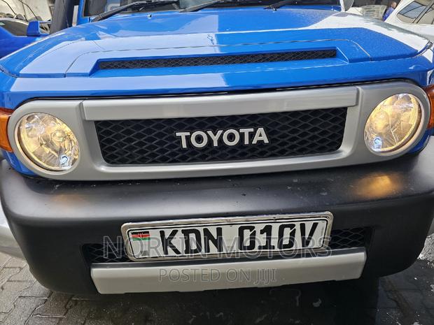 Blue 2013 Toyota FJ Cruiser - Rugged, Reliable, Ready for Adventure