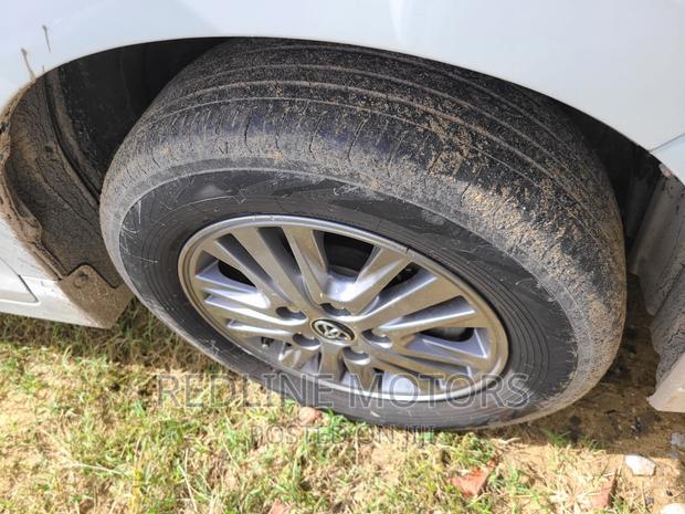 2016 Toyota Esquire in Pearl - Luxury Sedan Available