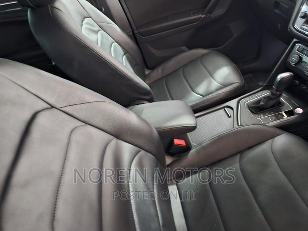2017 Tiguan Brown - Volkswagen's Compact SUV with Elegant Brown Hue