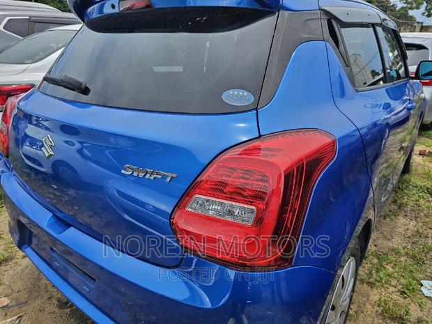 2017 Suzuki Swift Blue: Compact Car with Style and Efficiency