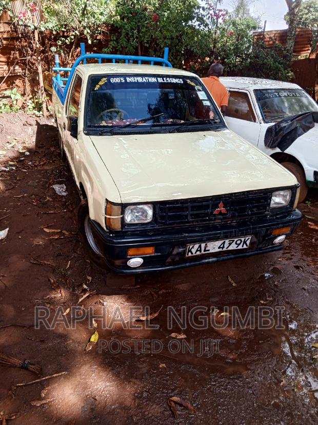 Used Mitsubishi L200 1995 for sale - Quality Yellow Pickup