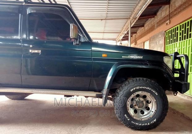 Toyota Land Cruiser 70 LWB 1995 Green
