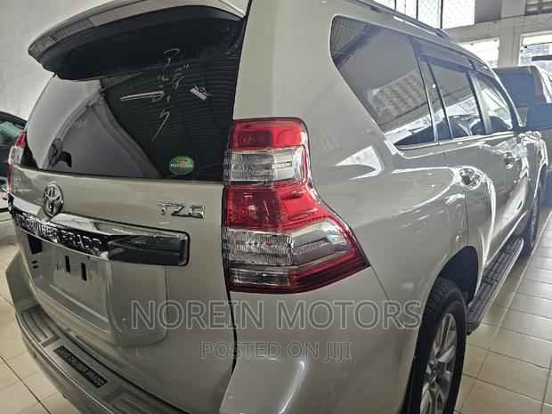 2017 Toyota Land Cruiser Prado Pearl - Premium Off-Road SUV