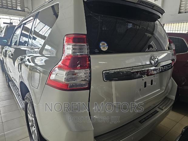 2017 Toyota Land Cruiser Prado Pearl - Premium Off-Road SUV