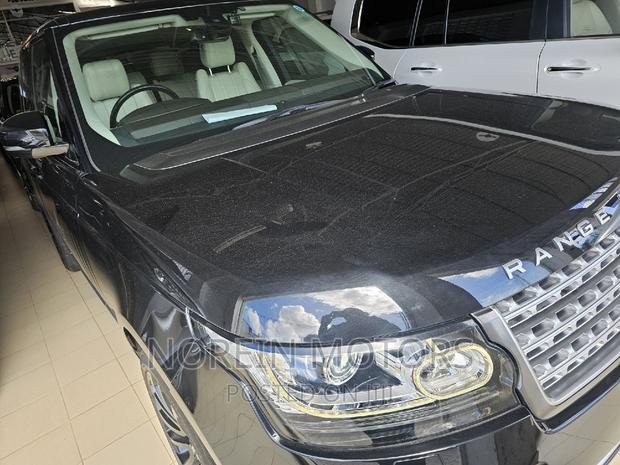 Gray 2017 Land Rover Range Rover Vogue - Pre-Owned Premium SUV