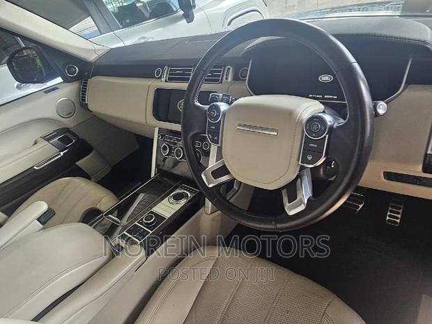 Gray 2017 Land Rover Range Rover Vogue - Pre-Owned Premium SUV