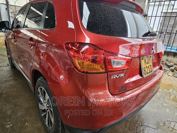 Red Mitsubishi RVR 2016: Compact SUV for Daily Use